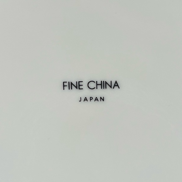 Vintage; Caldor; Porcelain Ware; Coffee Pot; Holiday Holly Leaf Design; In Box - Picture 6 of 10